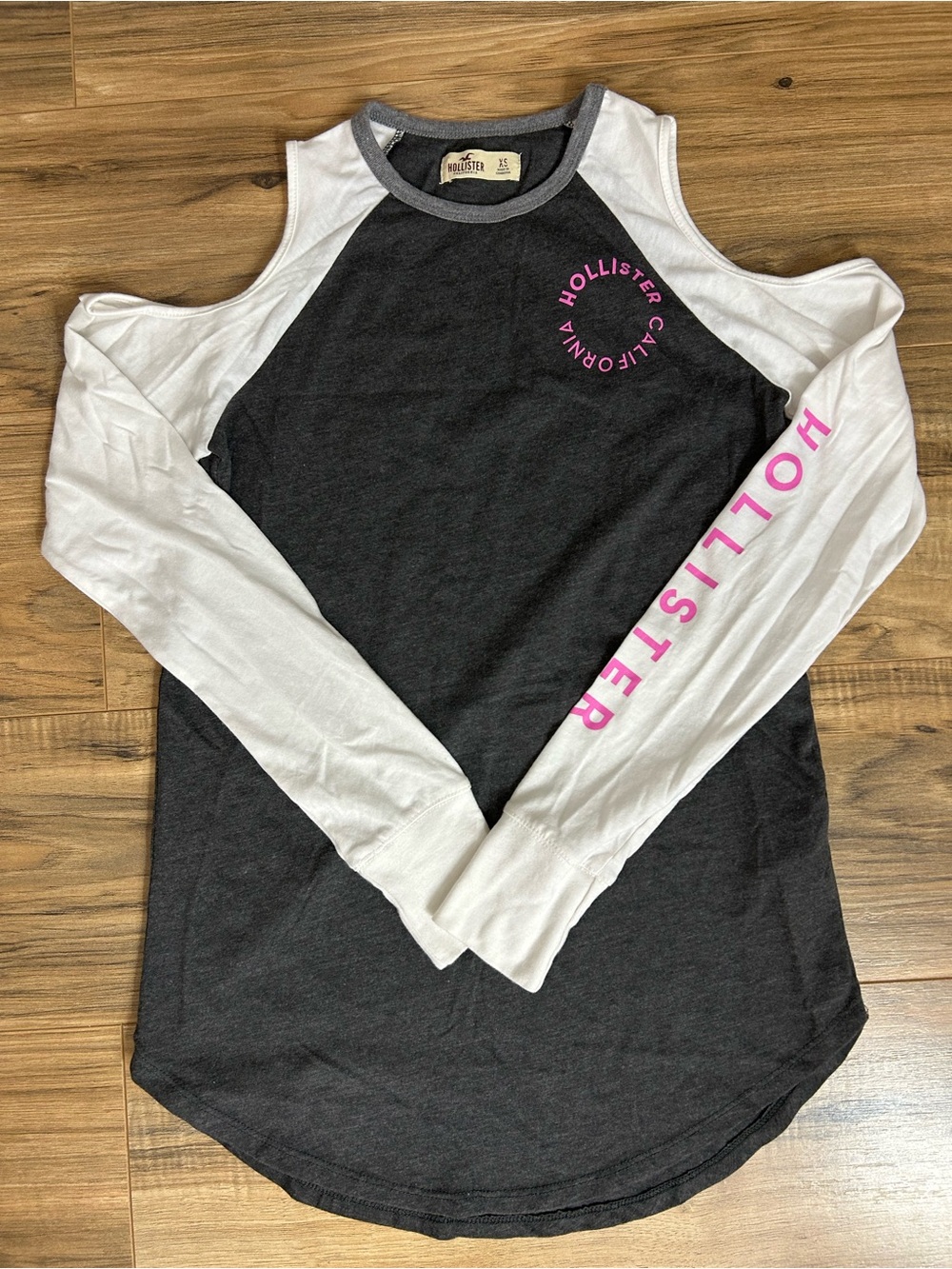 vintage y2k hollister off the shoulder top